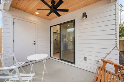 6949 N Burr Ave, Portland, OR 97203 - Photo 30