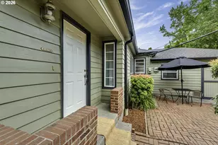 1013 NE Birchwood Dr, Hillsboro, OR 97124 - Photo 4