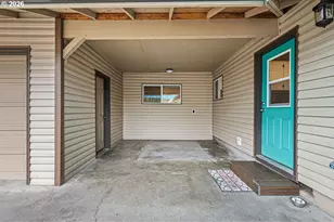 678 5th Ave, Sweet Home, OR 97386 - Photo 30