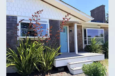 1844 NE Crestview Pl, Newport, OR 97365 - Photo 2