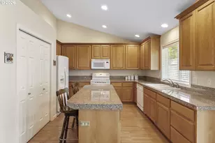 3100 Knoll Dr, Newberg, OR 97132 - Photo 12