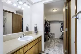 740 SE Camellia Ct, Hillsboro, OR 97123 - Photo 24