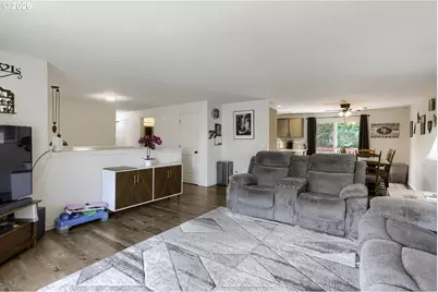 740 SE Camellia Ct, Hillsboro, OR 97123 - Photo 8