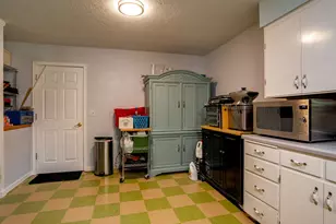 9250 NE Levee Rd, Portland, OR 97211 - Photo 8