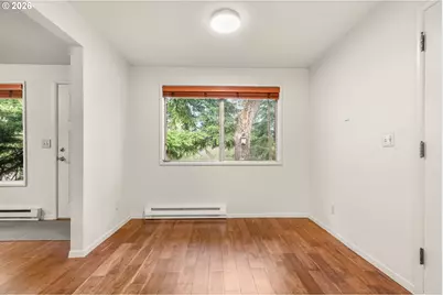 4222 SW Hume St, Portland, OR 97219 - Photo 6