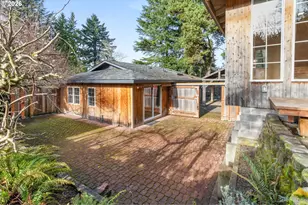 4222 SW Hume St, Portland, OR 97219 - Photo 42