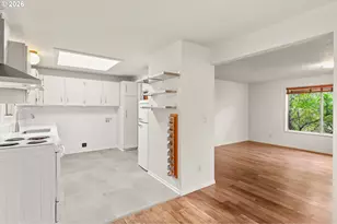 4222 SW Hume St, Portland, OR 97219 - Photo 10