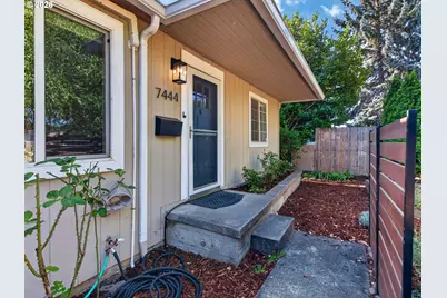 7444 SE 84th Ave, Portland, OR 97266 - Photo 2