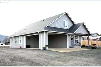 241 SE Johnson St, Winston, OR 97496 - Photo 2