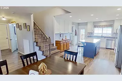 241 SE Johnson St, Winston, OR 97496 - Photo 10