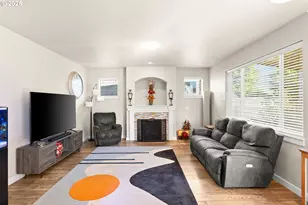 166 SE 30th Ave, Hillsboro, OR 97123 - Photo 10