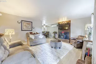 2710 Kalmia St, Eugene, OR 97404 - Photo 4