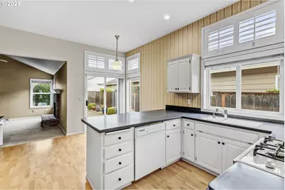 16751 SW Jordan Way, Tigard, OR 97224 - Photo 10