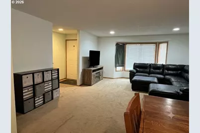6844 SE Borwick St, Hillsboro, OR 97123 - Photo 6