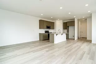 814 NW 178th Wy, Ridgefield, WA 98642 - Photo 2