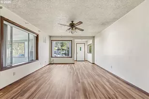 357 S 9th St, Kalama, WA 98625 - Photo 30