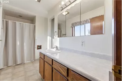 357 S 9th St, Kalama, WA 98625 - Photo 22