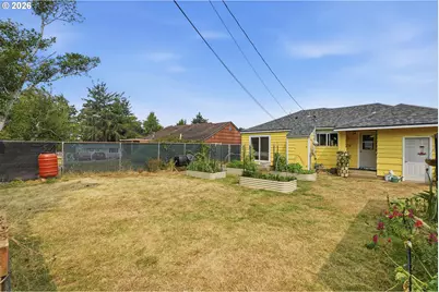 823 Arago Ave, Coos Bay, OR 97420 - Photo 30