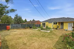 823 Arago Ave, Coos Bay, OR 97420 - Photo 30