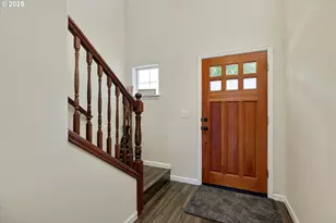 1153 SE Chinookan Dr, Cascade Locks, OR 97014 - Photo 4