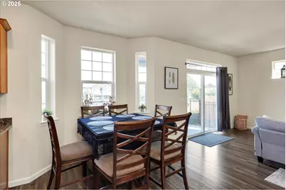 1153 SE Chinookan Dr, Cascade Locks, OR 97014 - Photo 8