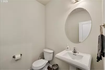 1153 SE Chinookan Dr, Cascade Locks, OR 97014 - Photo 10