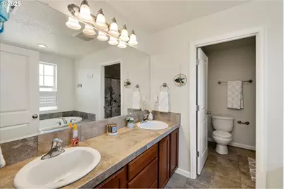 1153 SE Chinookan Dr, Cascade Locks, OR 97014 - Photo 18