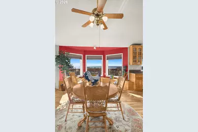 407 King St, Yachats, OR 97498 - Photo 16