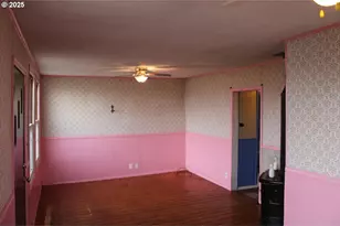 360 W College St, Athena, OR 97813 - Photo 4