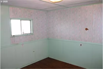 360 W College St, Athena, OR 97813 - Photo 26