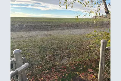 360 W College St, Athena, OR 97813 - Photo 6