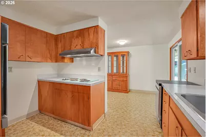 17055 SE Webster Rd, Gladstone, OR 97027 - Photo 16
