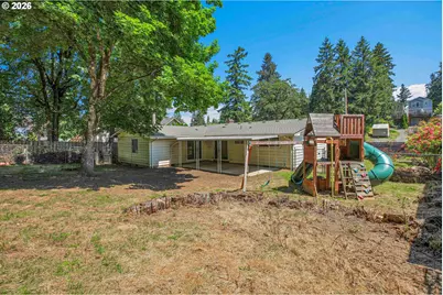 17055 SE Webster Rd, Gladstone, OR 97027 - Photo 40
