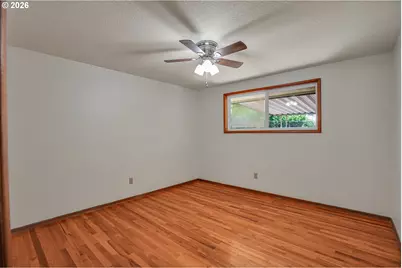 17055 SE Webster Rd, Gladstone, OR 97027 - Photo 32