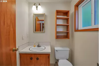 17055 SE Webster Rd, Gladstone, OR 97027 - Photo 24