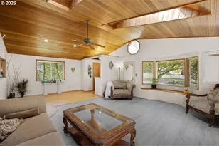 847 NW 5th St, Grants Pass, OR 97526 - Photo 4