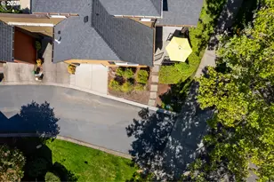 7388 NE Cherry Dr, Hillsboro, OR 97124 - Photo 38