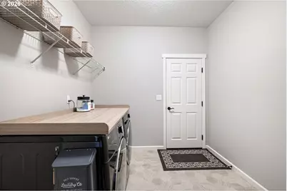 24741 Hall Rd, Cheshire, OR 97419 - Photo 22