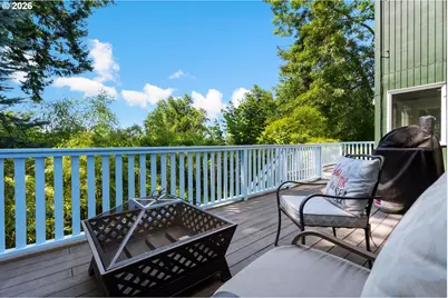 8957 SW Terwilliger Blvd, Portland, OR 97219 - Photo 2