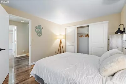 8957 SW Terwilliger Blvd, Portland, OR 97219 - Photo 26