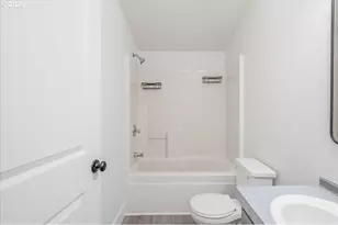2154 Oregon St, Saint Helens, OR 97051 - Photo 10