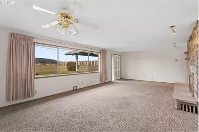 2567 Marcola Rd, Springfield, OR 97477 - Photo 10