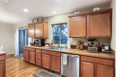 719 Garden Ct, Molalla, OR 97038 - Photo 10