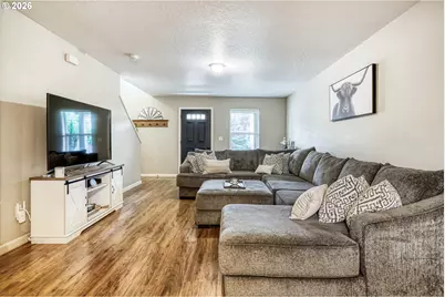 719 Garden Ct, Molalla, OR 97038 - Photo 6