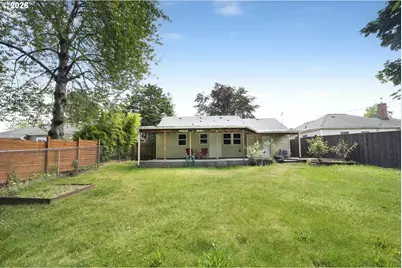 9251 SE Salmon St, Portland, OR 97216 - Photo 38