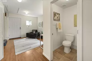 9251 SE Salmon St, Portland, OR 97216 - Photo 30