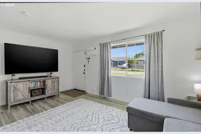 3042 Field St, Longview, WA 98632 - Photo 4