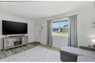 3042 Field St, Longview, WA 98632 - Photo 4
