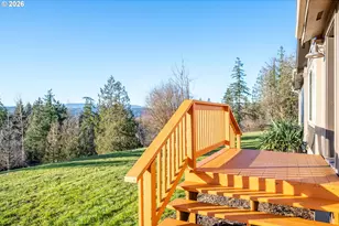 276 Alpenridge Rd, Kelso, WA 98626 - Photo 4