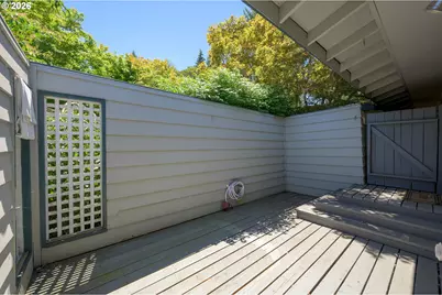 637 E 39th Pl, Eugene, OR 97405 - Photo 42